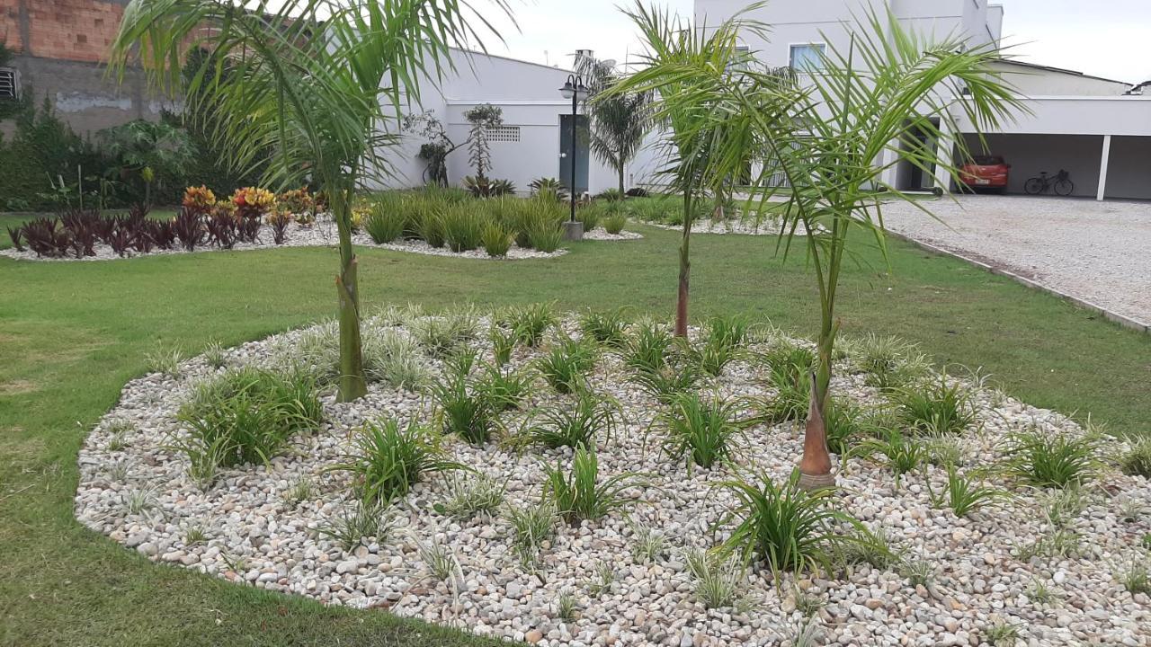 Excelente Sobrado Confortavel No Centro De Tijucas Proximo As Praias Eksteriør bilde