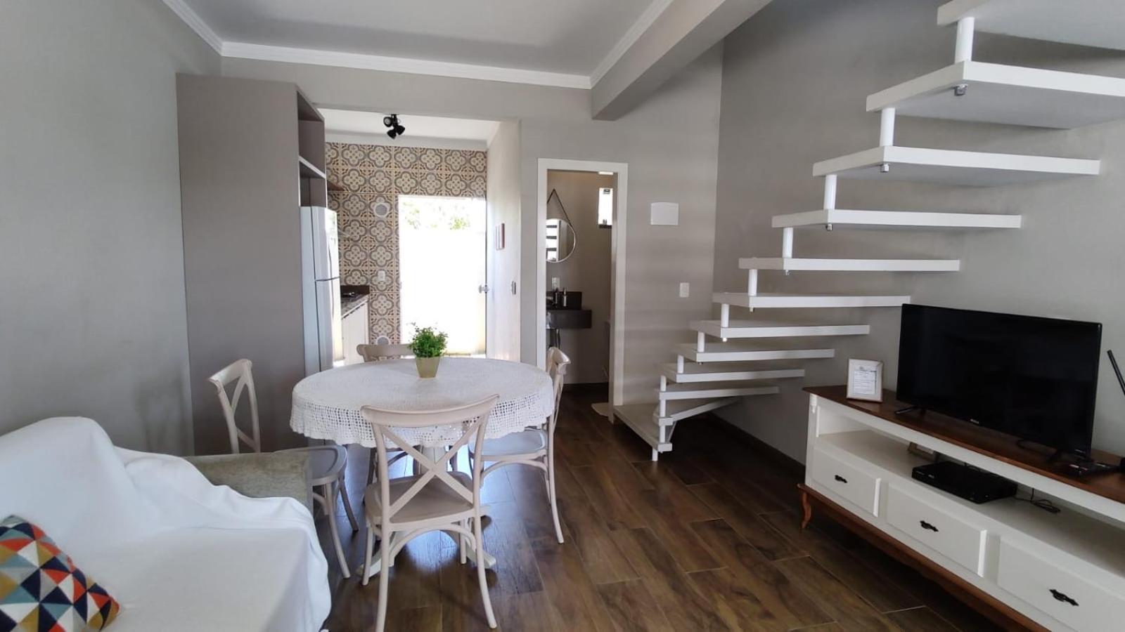 Excelente Sobrado Confortavel No Centro De Tijucas Proximo As Praias Eksteriør bilde