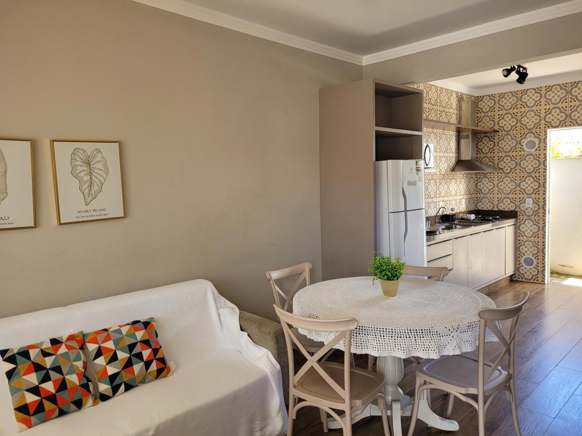 Excelente Sobrado Confortavel No Centro De Tijucas Proximo As Praias Eksteriør bilde